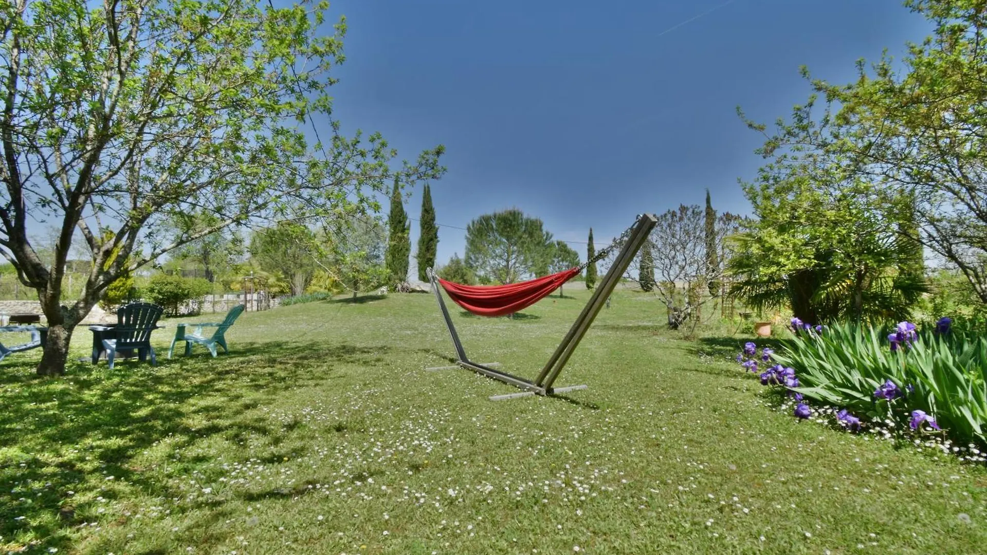 Chambre D'Hotes L'Altitude - Domaine La Rose Des Vents Castelnau-sur-l'Auvignon Bed & Breakfast